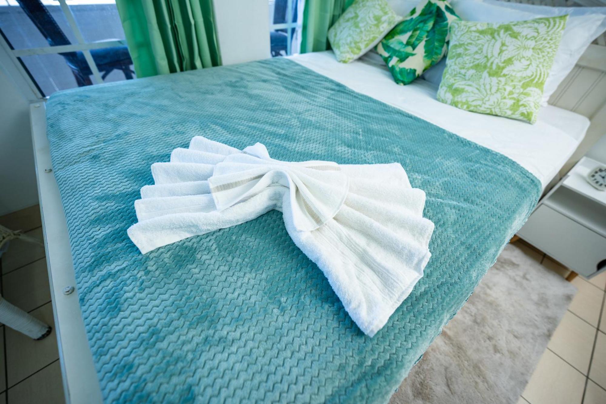 Deyna'S City Inn St. George's Phòng bức ảnh