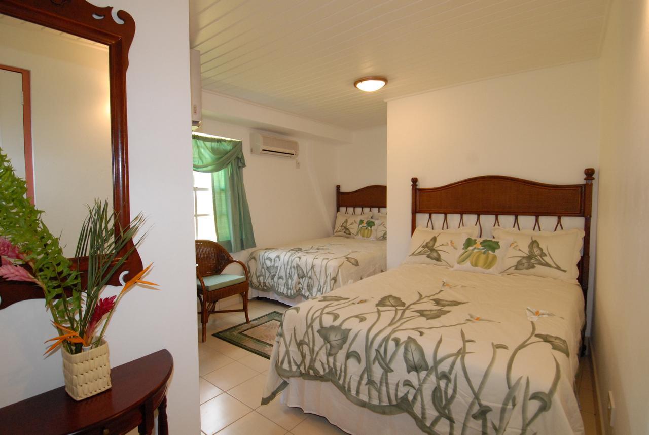Deyna'S City Inn St. George's Ngoại thất bức ảnh