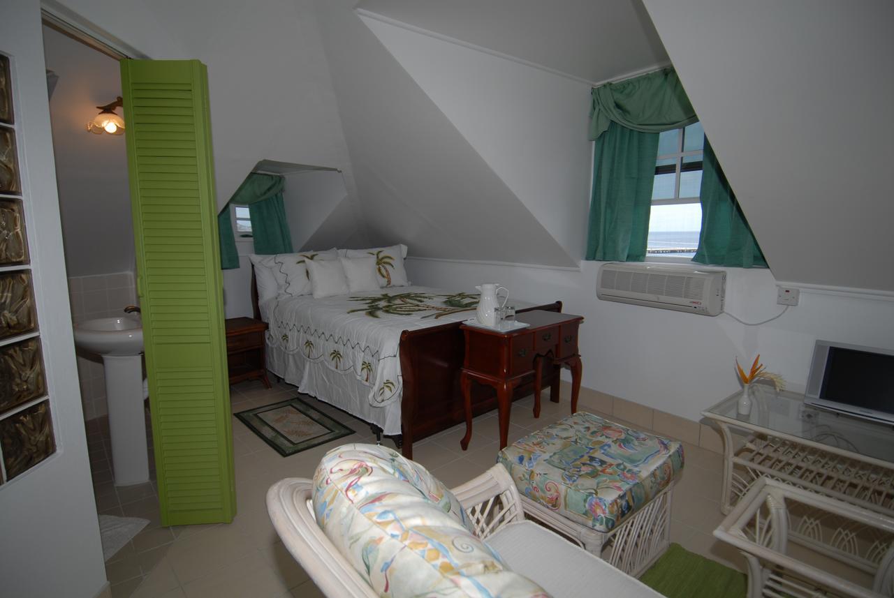 Deyna'S City Inn St. George's Ngoại thất bức ảnh