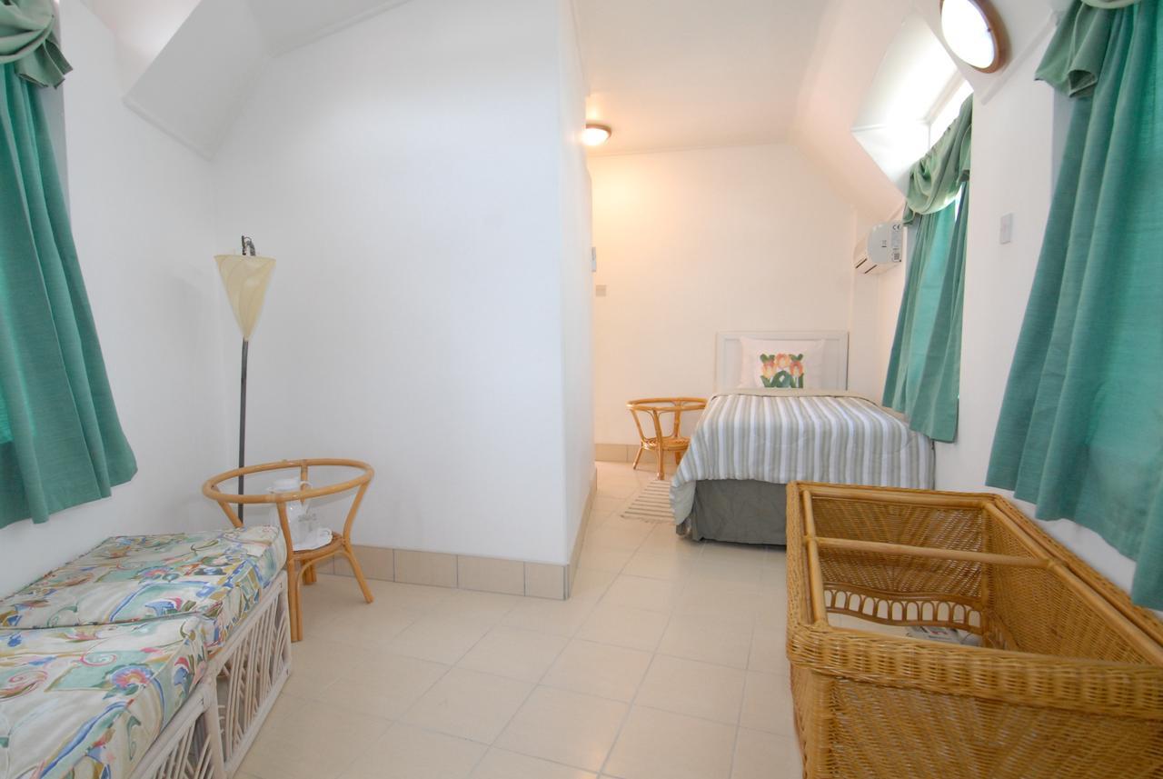 Deyna'S City Inn St. George's Ngoại thất bức ảnh